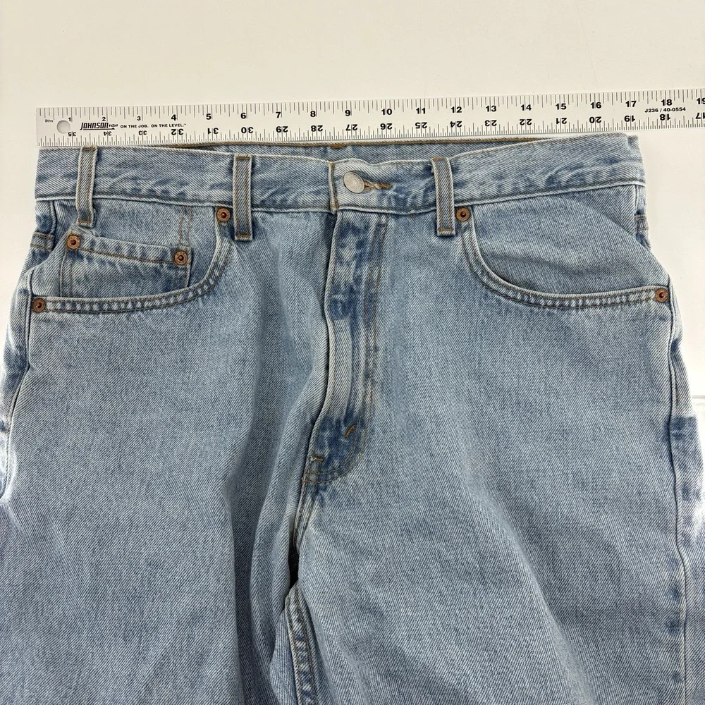 Vintage 90s Levis Relaxed Fit Light Wash Jeans Casual Denim Men 36X30‎ (34X29)